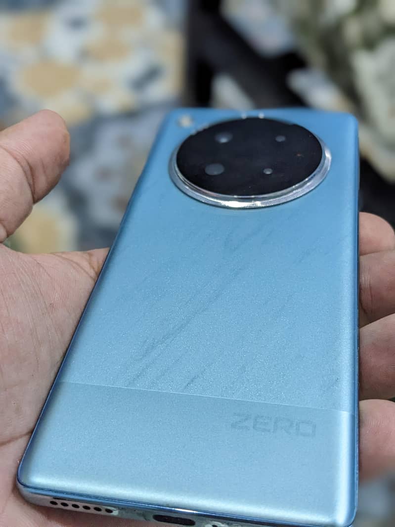Infinix Zero 40 1