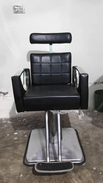 Professional Salon/Parlour Hydraulic Chair