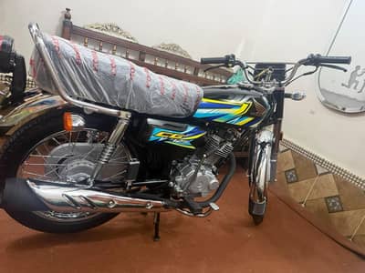 Honda 125 Brand new Condition open later