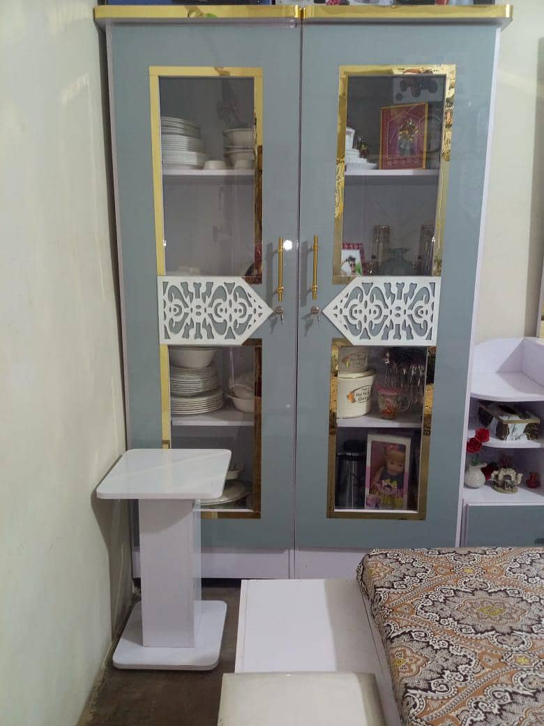 bed almari devider dressing table side tables 2