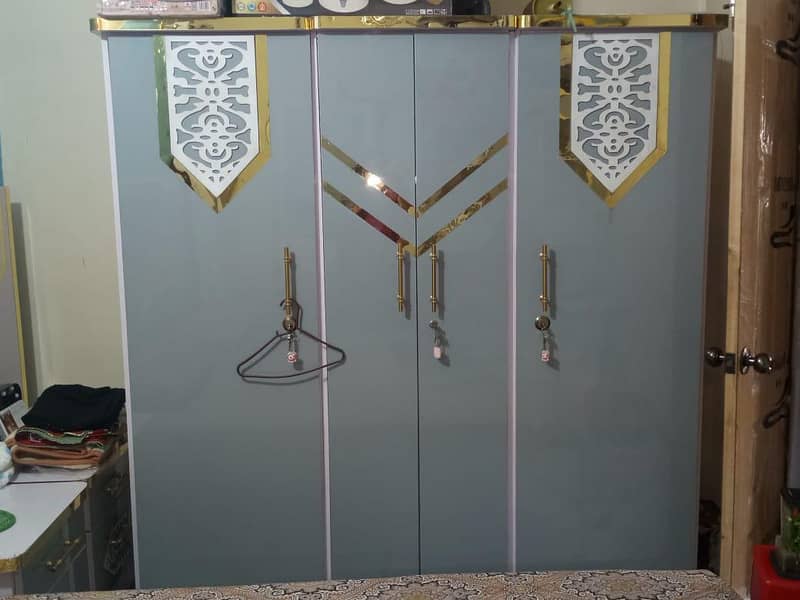 bed almari devider dressing table side tables 4