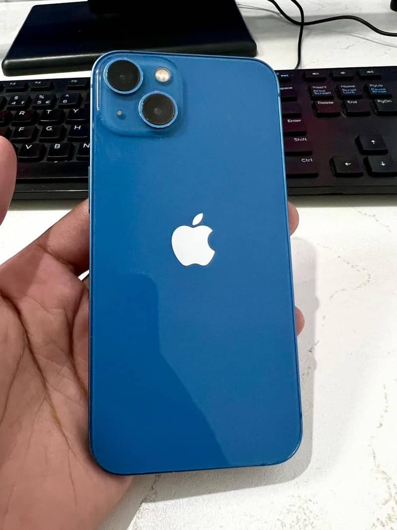 Apple iPhone 13 1