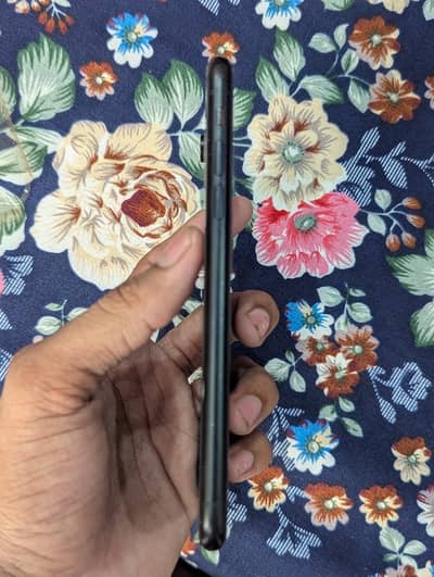 Apple iPhone XR