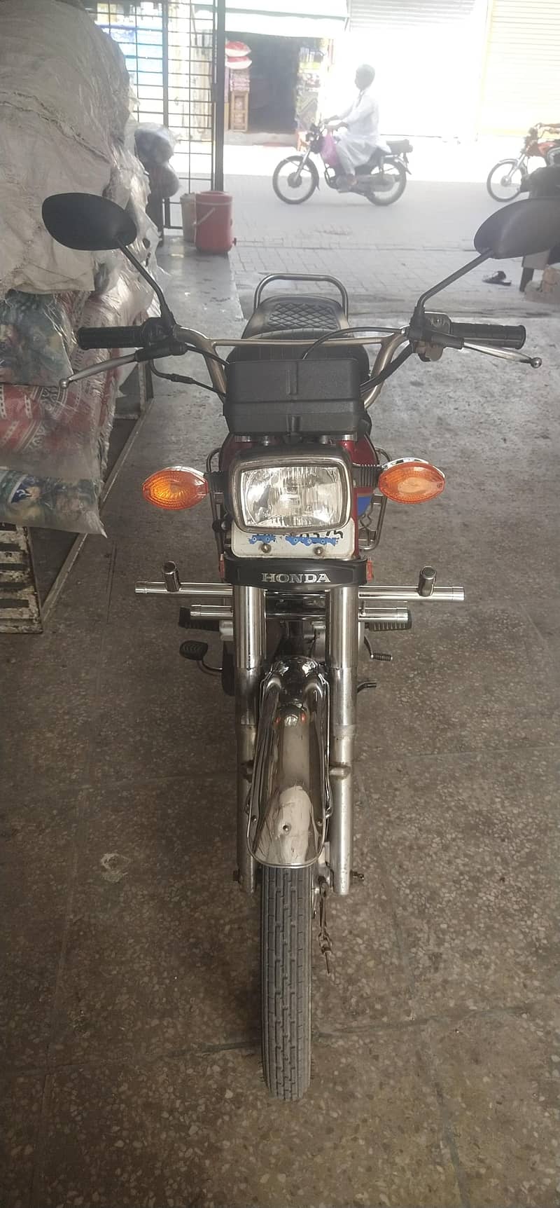 125 2004 model 3