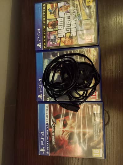 PS4 1000 model and original PS4