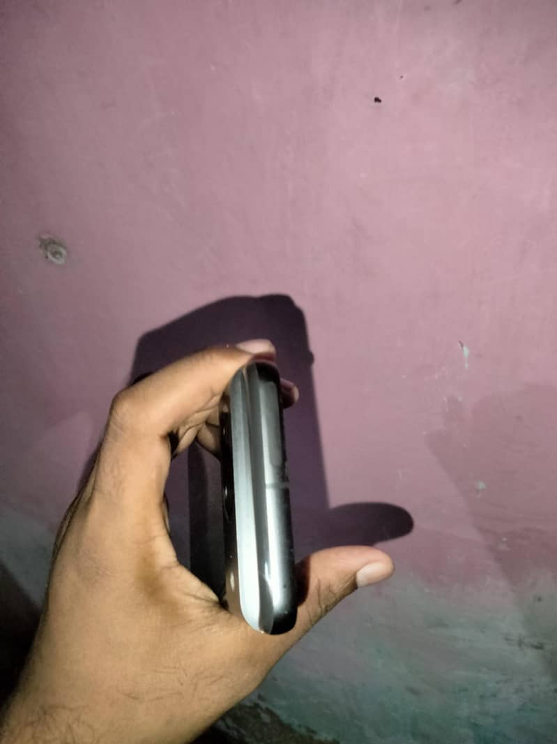 Google Pixel 8 3