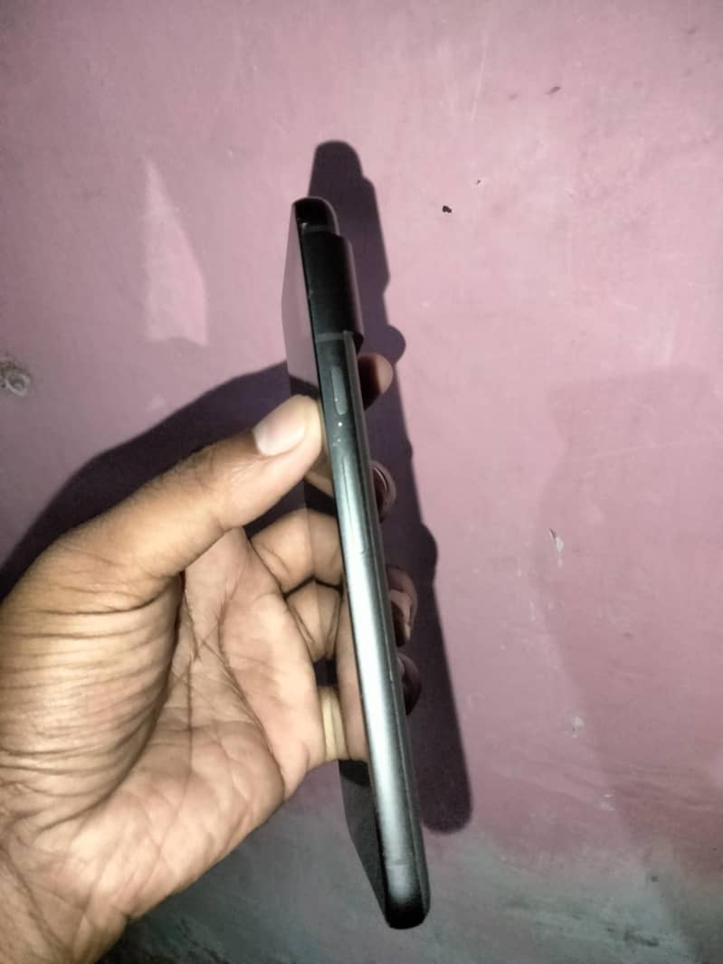 Google Pixel 8 5