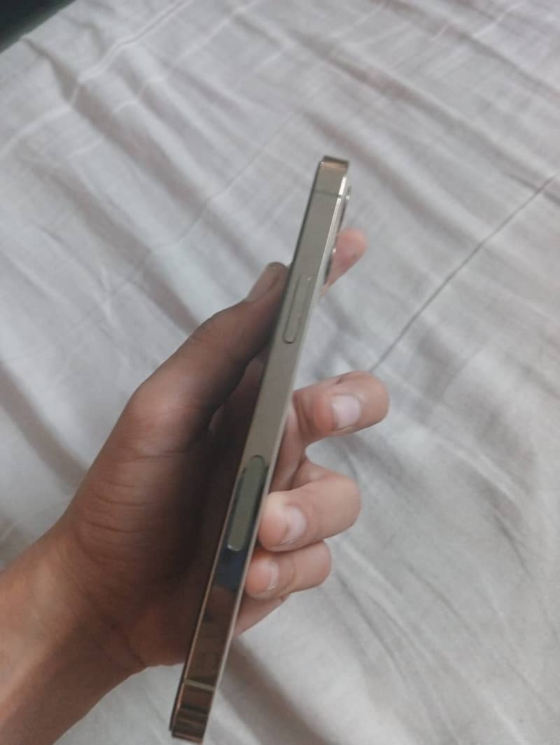 Apple iPhone 12 Pro 5