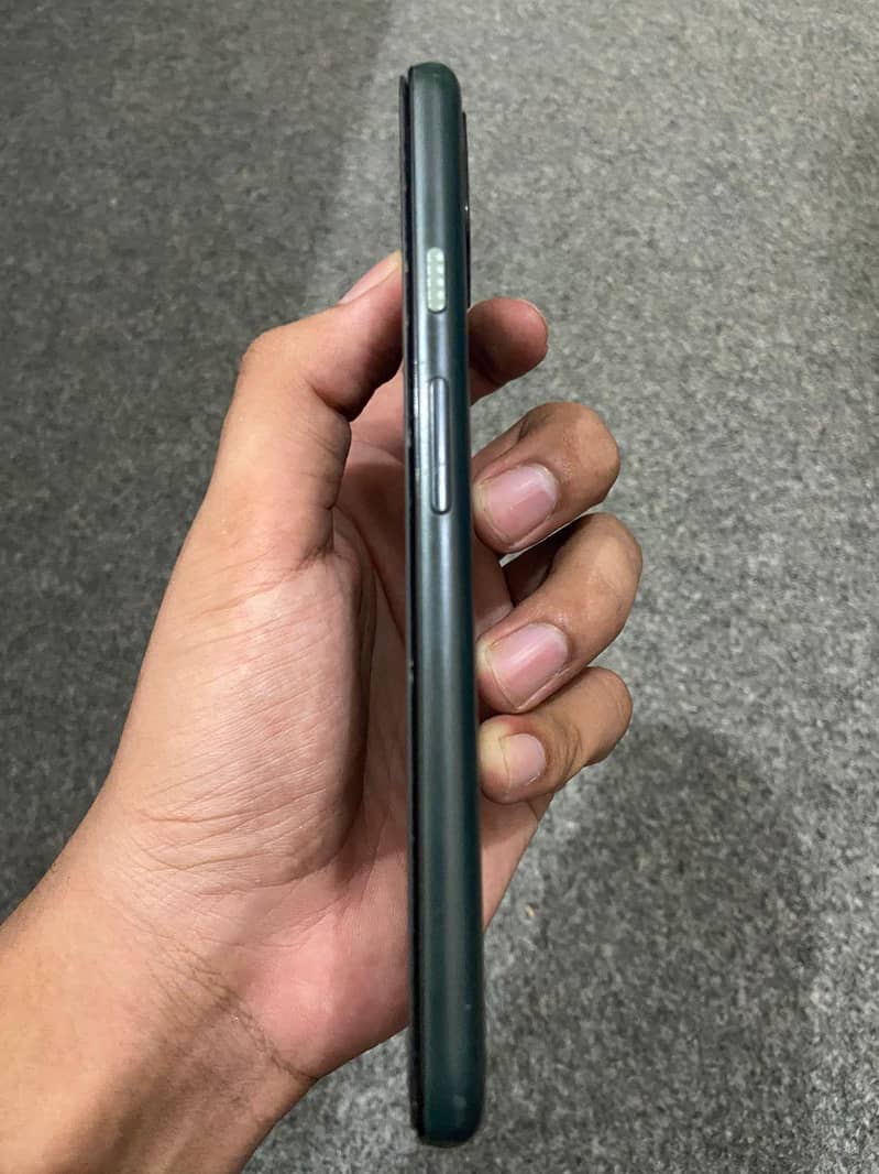 Google Pixel 5a 3