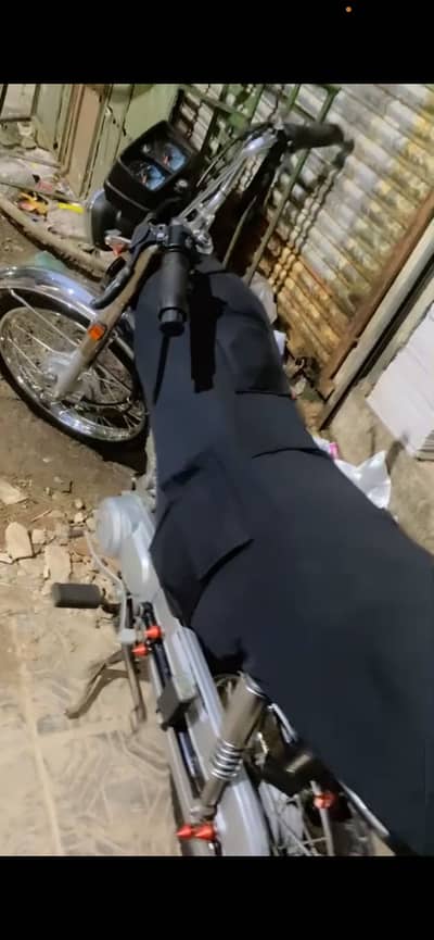 Honda 125 All ok condition fashionable
