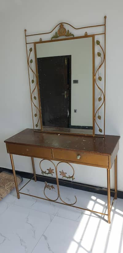 Gold metal dresser plus Console