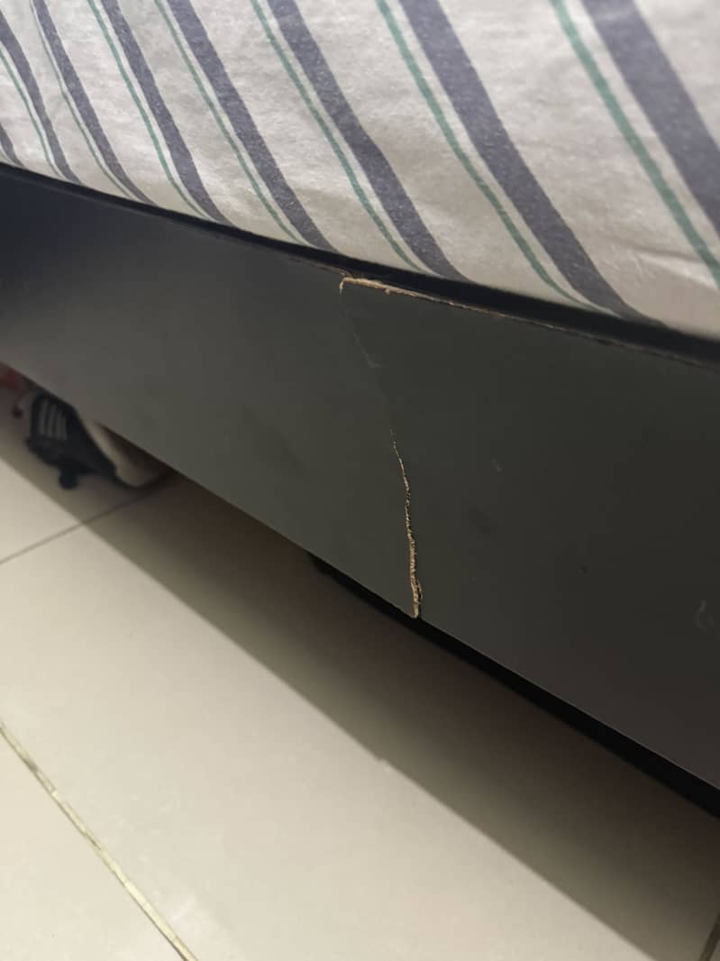 Single Bed 0