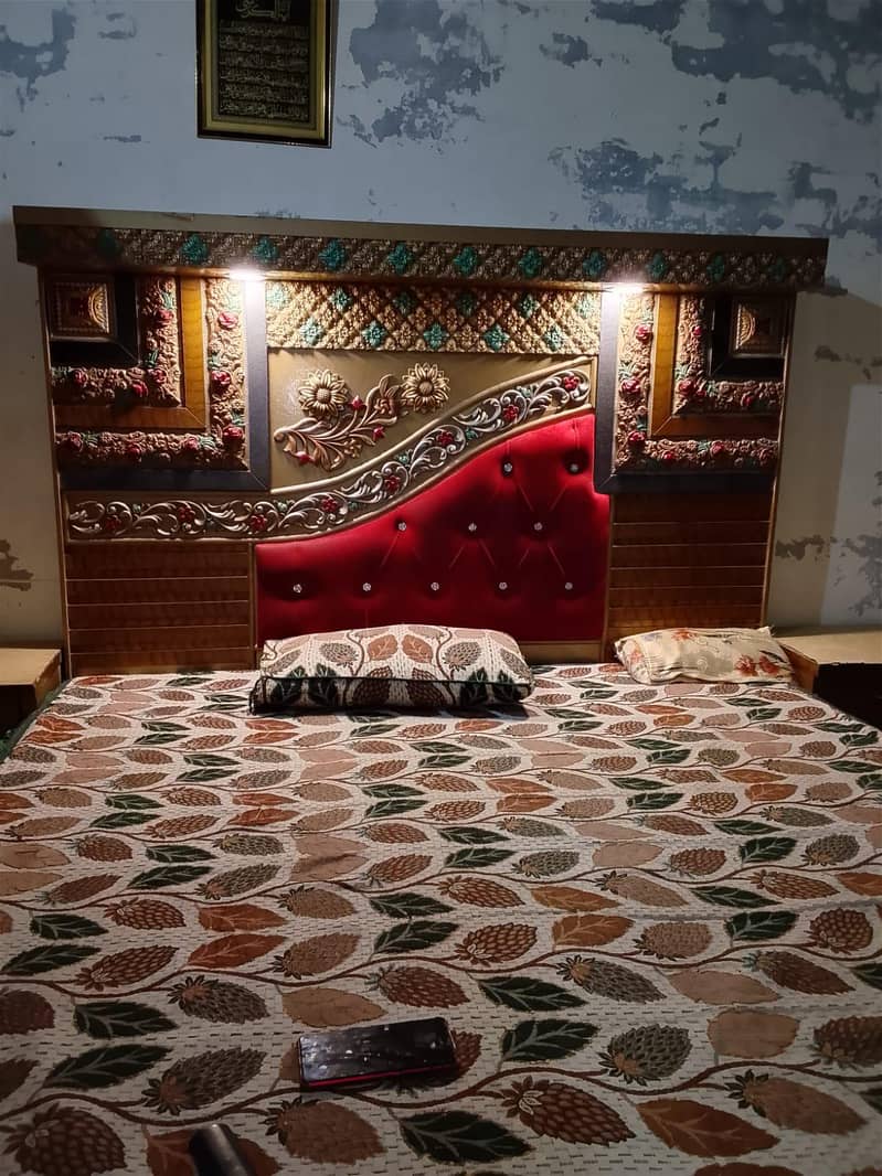 Bed set or complete item 1