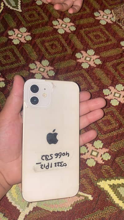 Apple iPhone 12