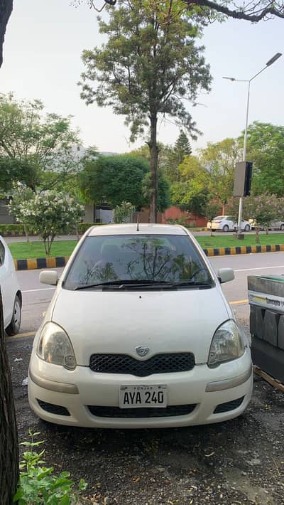 Toyota Vitz 2003