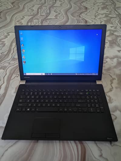 Toshiba Tecra A50-C| i7-6th Gen| 8GB RAM| 128GB SSD| 15.6"