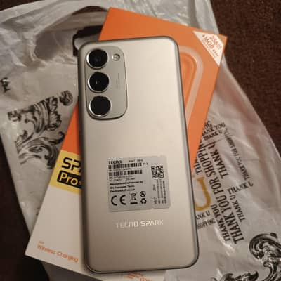 Tecno SPARK 40 pro plus