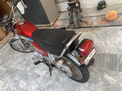Honda cg 125 2018 model
