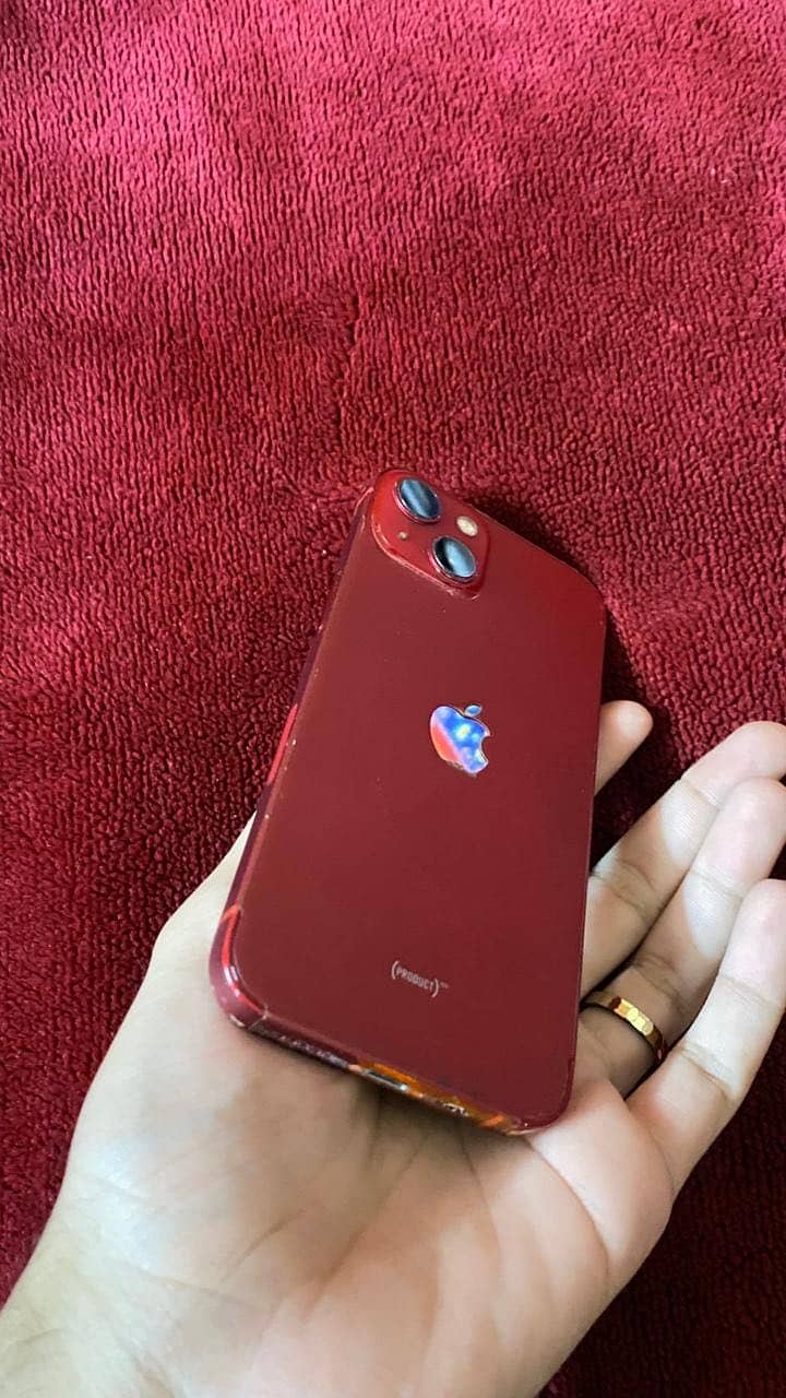 Apple iPhone 13 4
