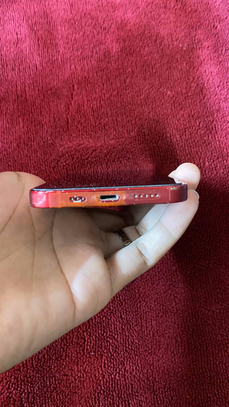 Apple iPhone 13 6