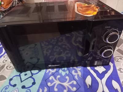 microwave in very good condition
