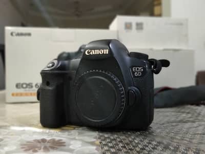 Canon 6d with complete box and accessories