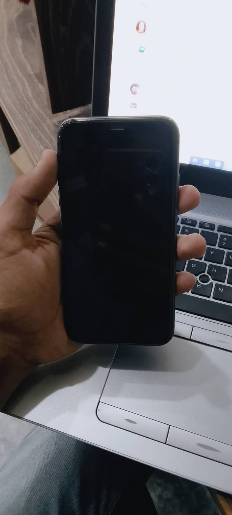 Apple iPhone 11 3