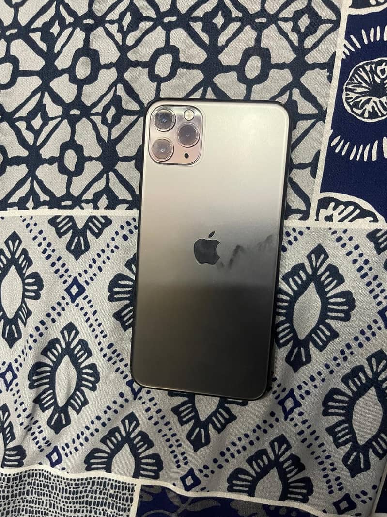 Apple iPhone 11 pro max 1