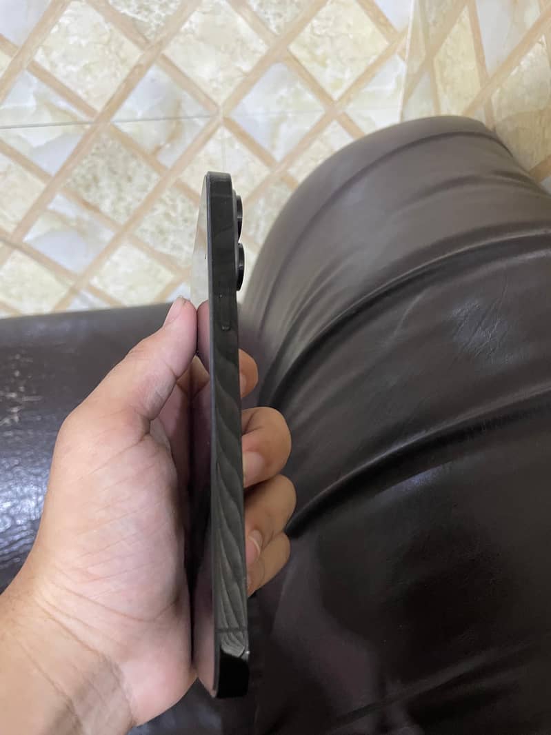 Apple iPhone 14 Pro Max 2