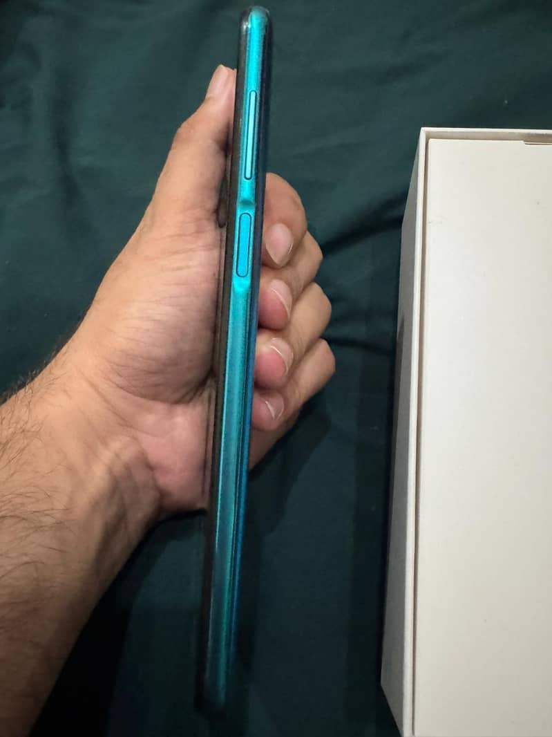 Xiaomi Redmi Note 9S 3