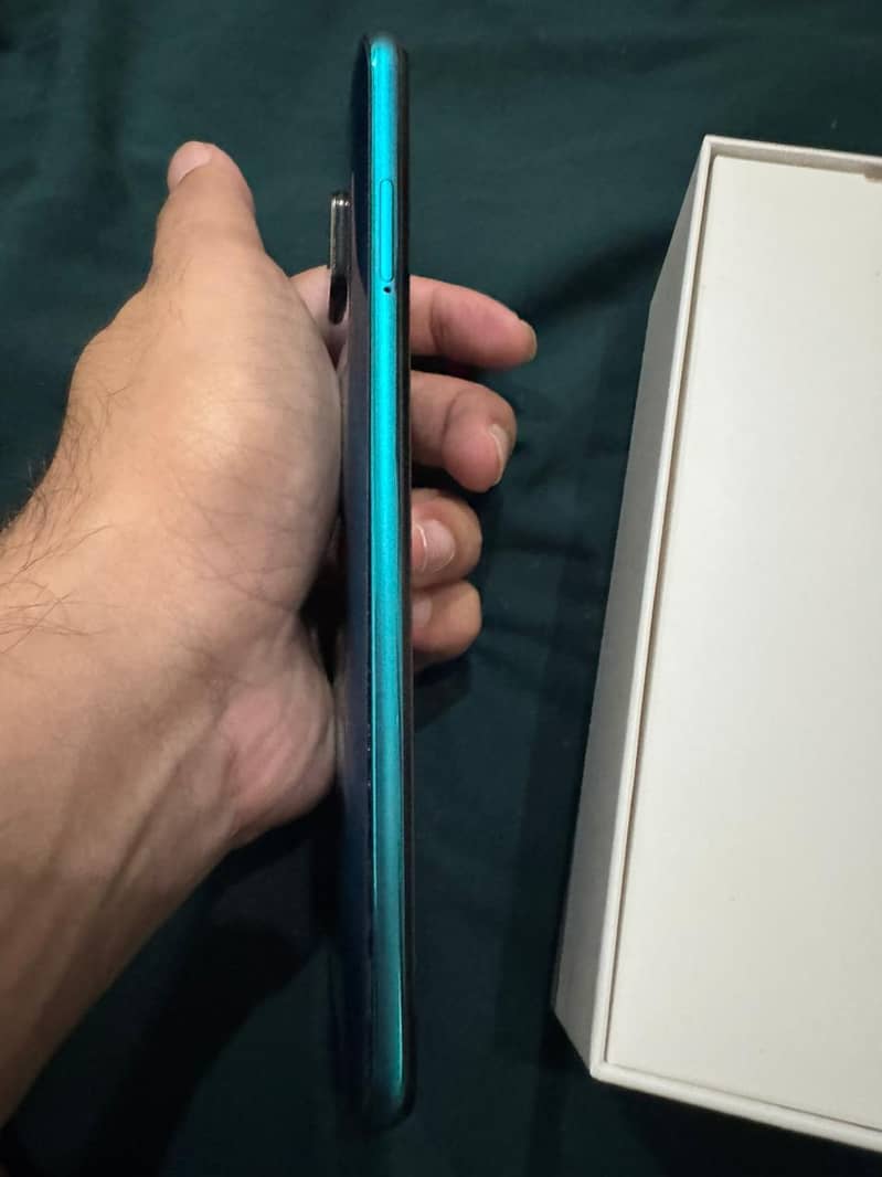 Xiaomi Redmi Note 9S 4