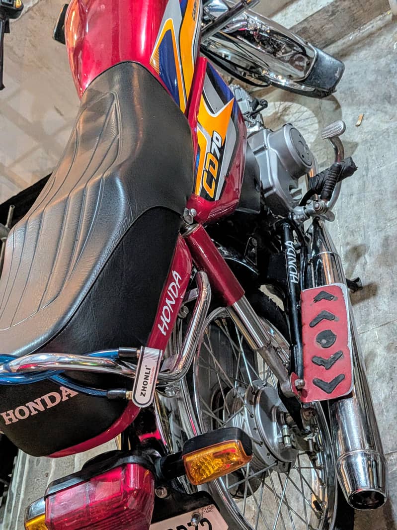 Honda CD70 3