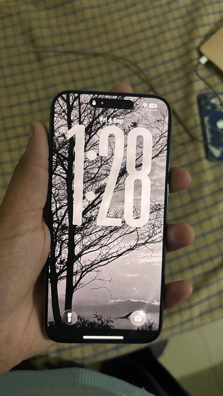 Apple iPhone 15 Pro Max 1