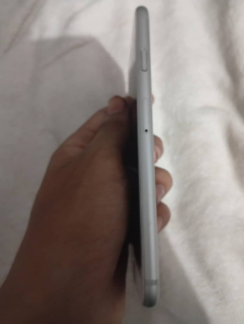 Apple iPhone 6 2