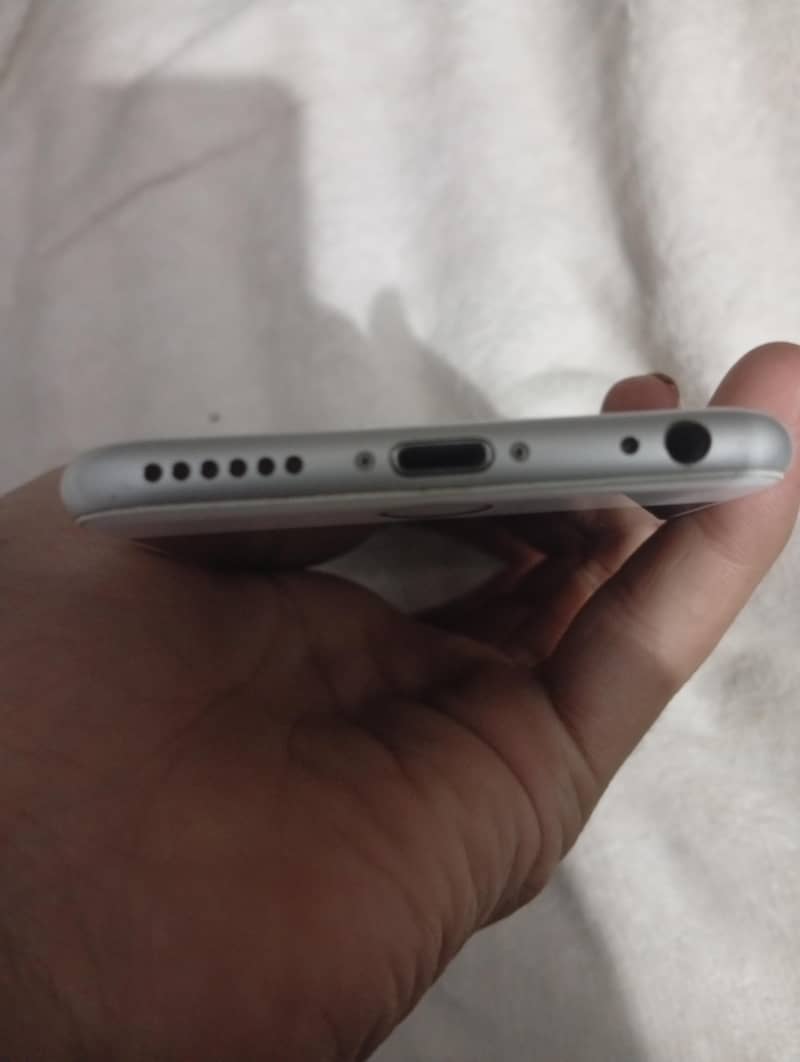 Apple iPhone 6 3