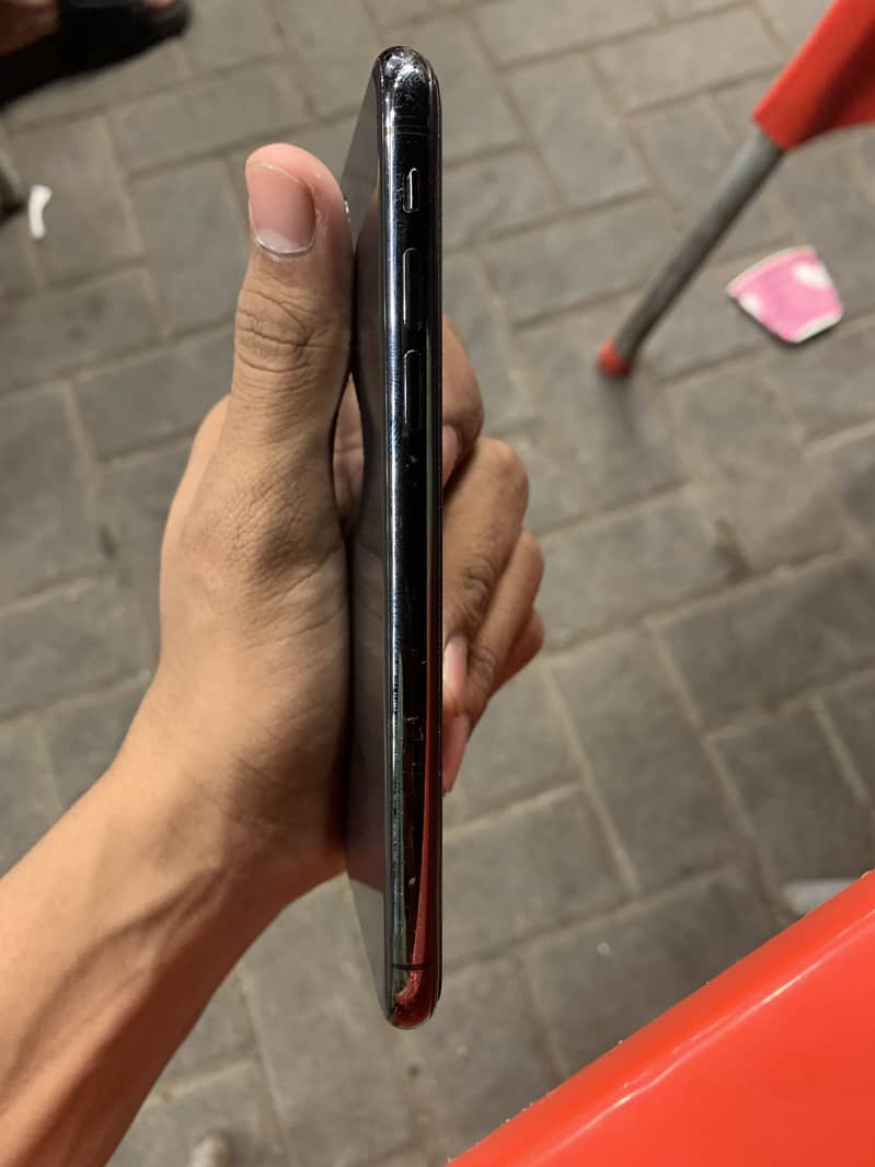 Apple iPhone X 1