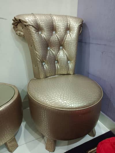 Sofa chair with Table