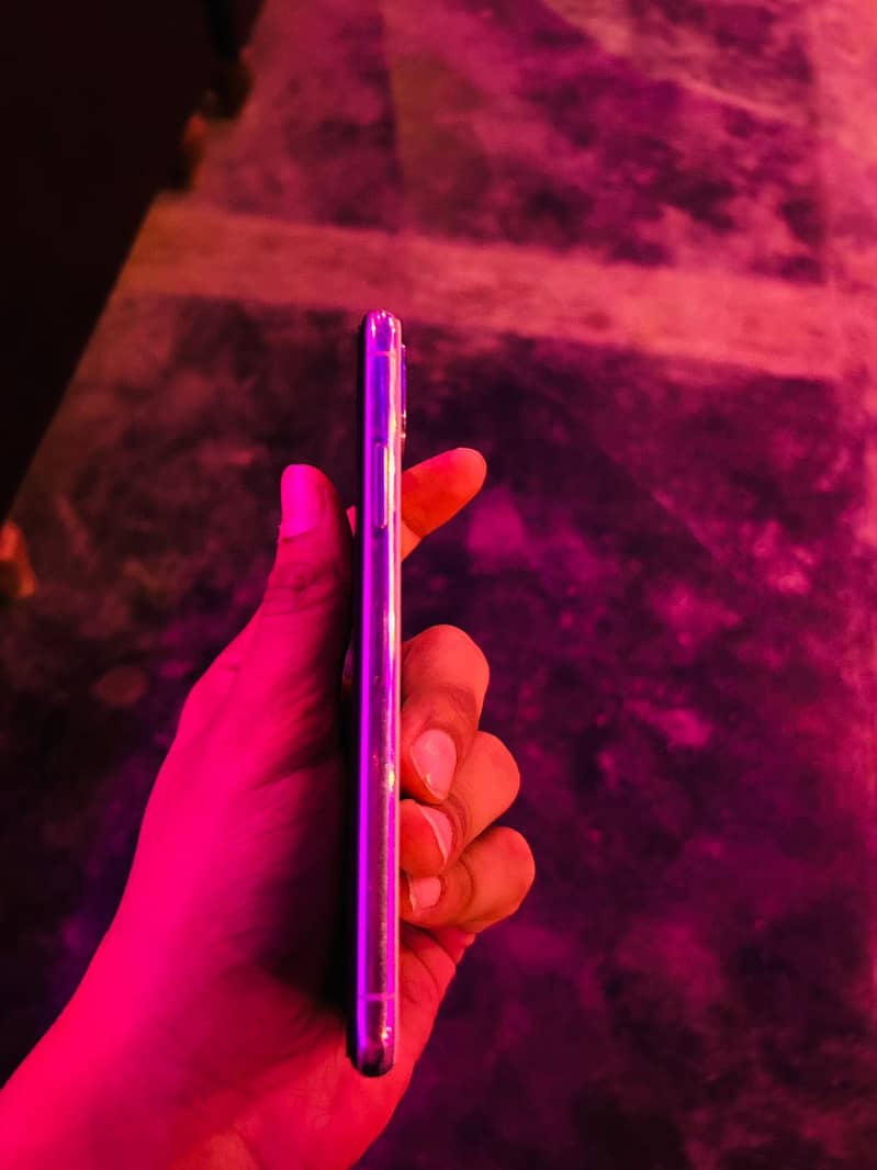 Apple iPhone X 2
