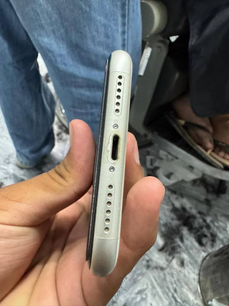 Apple iPhone 11 1