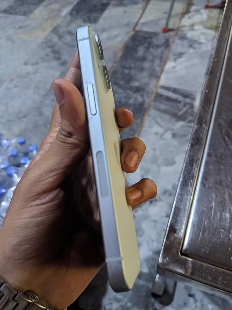 Apple iPhone 15 1