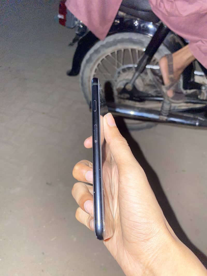 Apple iPhone SE 4