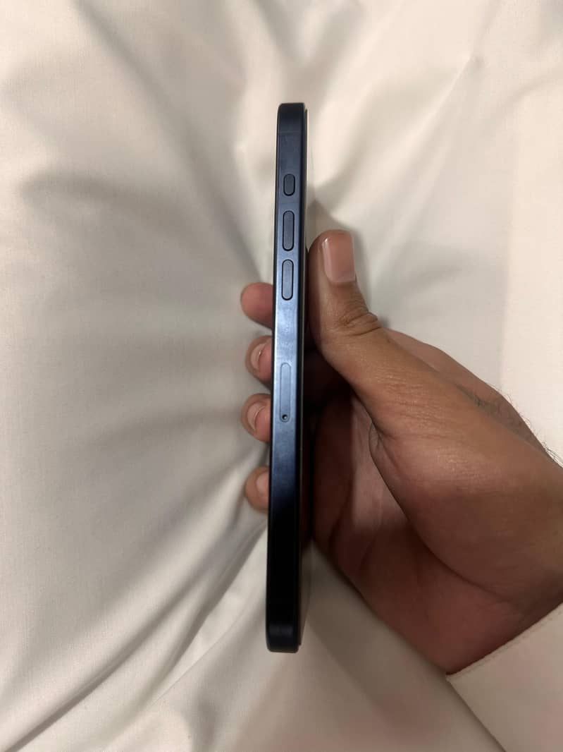 Apple iPhone 15 Pro Max 1