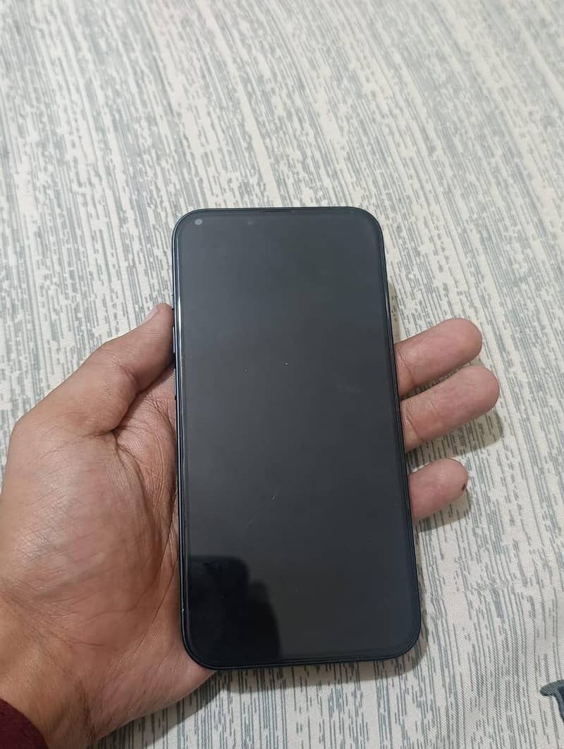 Apple iPhone 14 3