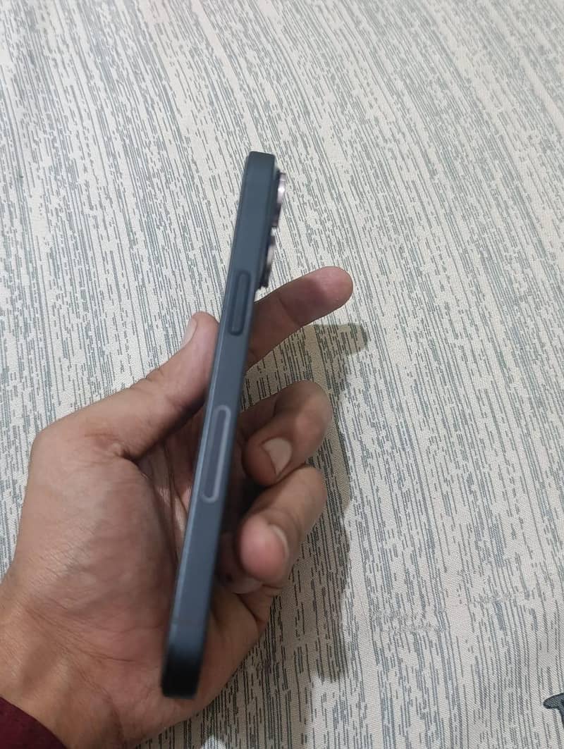 Apple iPhone 14 7