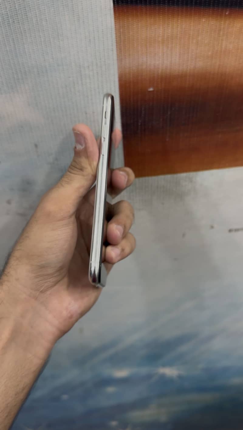 Apple iPhone X 2