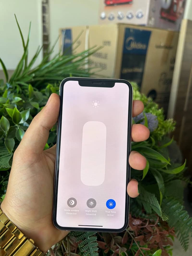 Apple iPhone 11 Pro 1