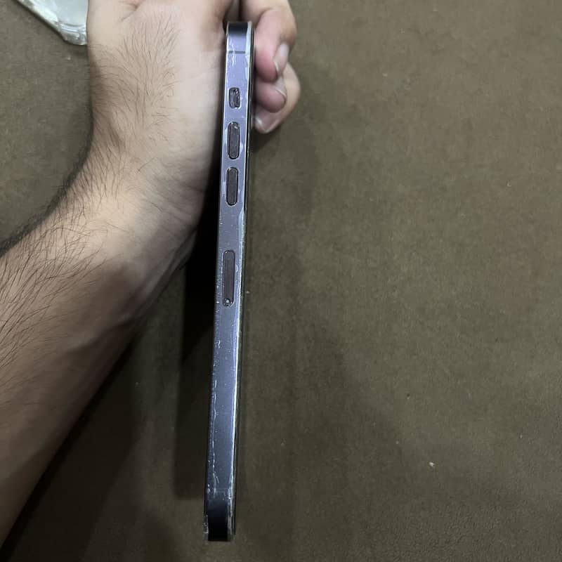 Apple iPhone 14 Pro Max 2