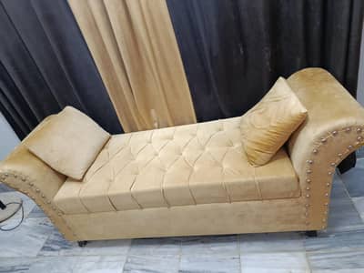 NEW SOFA SEATY with 2 cushions