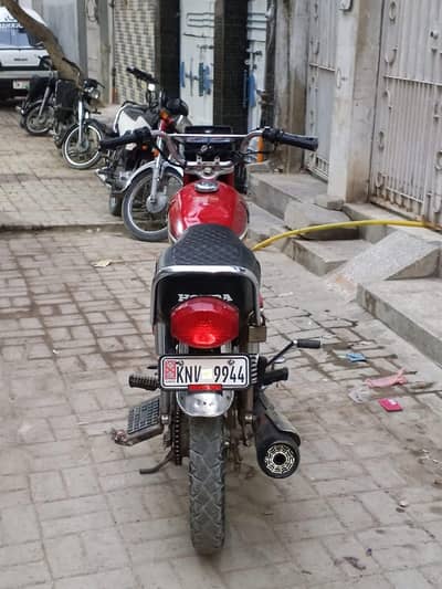 Honda cg 125 Karachi number urgently sale need cash  contact