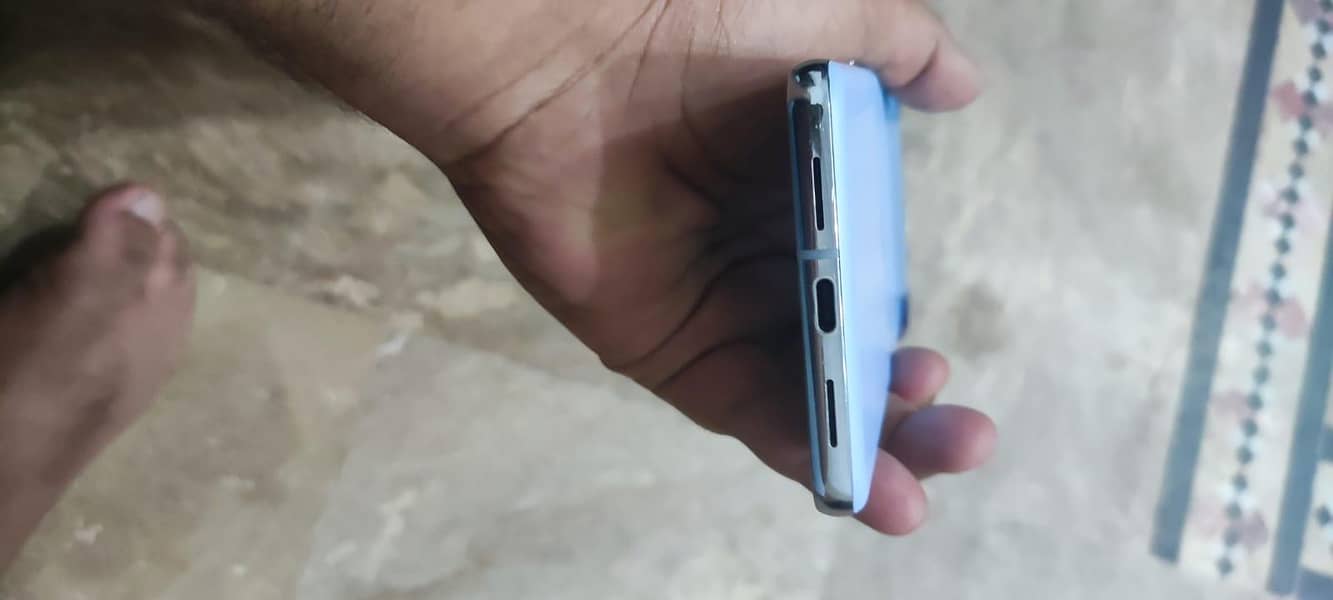 Google Pixel 8 Pro 2